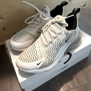 Womens Nike Airmax 270